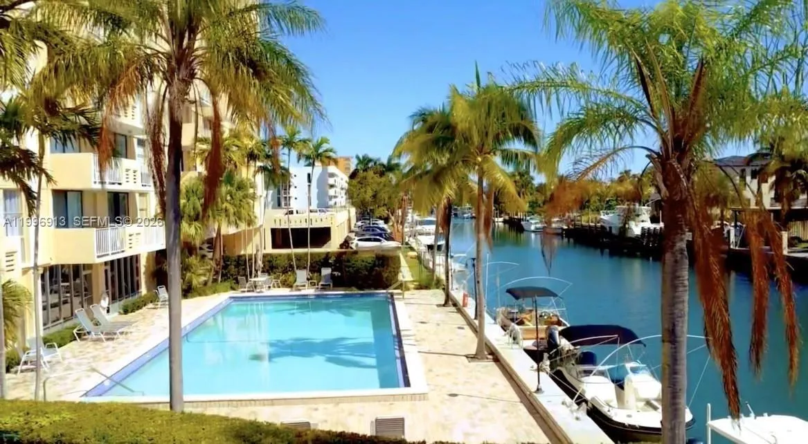 2350 Ne 135th St 308, North Miami, Florida 33181, North Miami, Florida 33181, 1 Bedroom Bedrooms, ,1 BathroomBathrooms,Residential Lease,For Rent,2350 Ne 135th St 308, North Miami, Florida 33181,A11996913