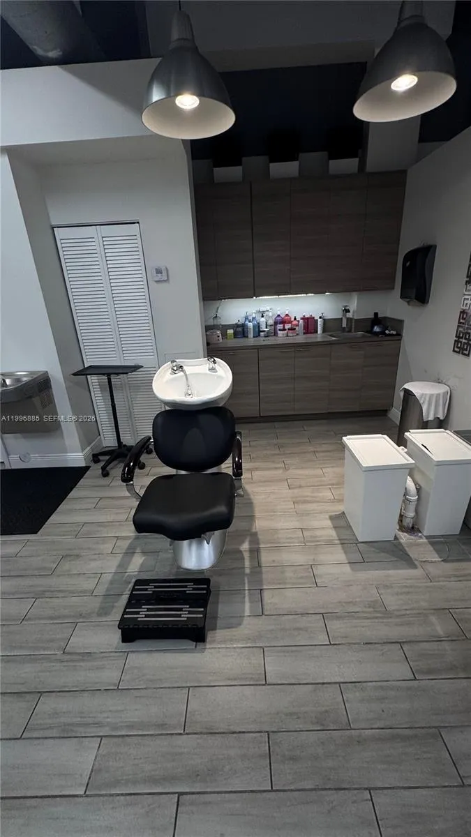 2614 Sw 8th St, Miami, Florida 33135, Miami, Florida 33135, ,Commercial Lease,For Rent,2614 Sw 8th St, Miami, Florida 33135,A11996885