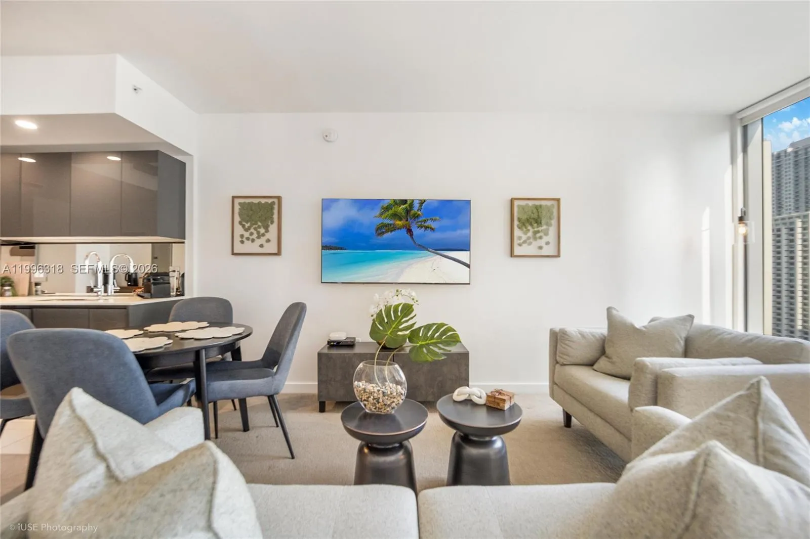 31 Se 6th St 2703, Miami, Florida 33131, Miami, Florida 33131, ,1 BathroomBathrooms,Residential Lease,For Rent,31 Se 6th St 2703, Miami, Florida 33131,A11996318