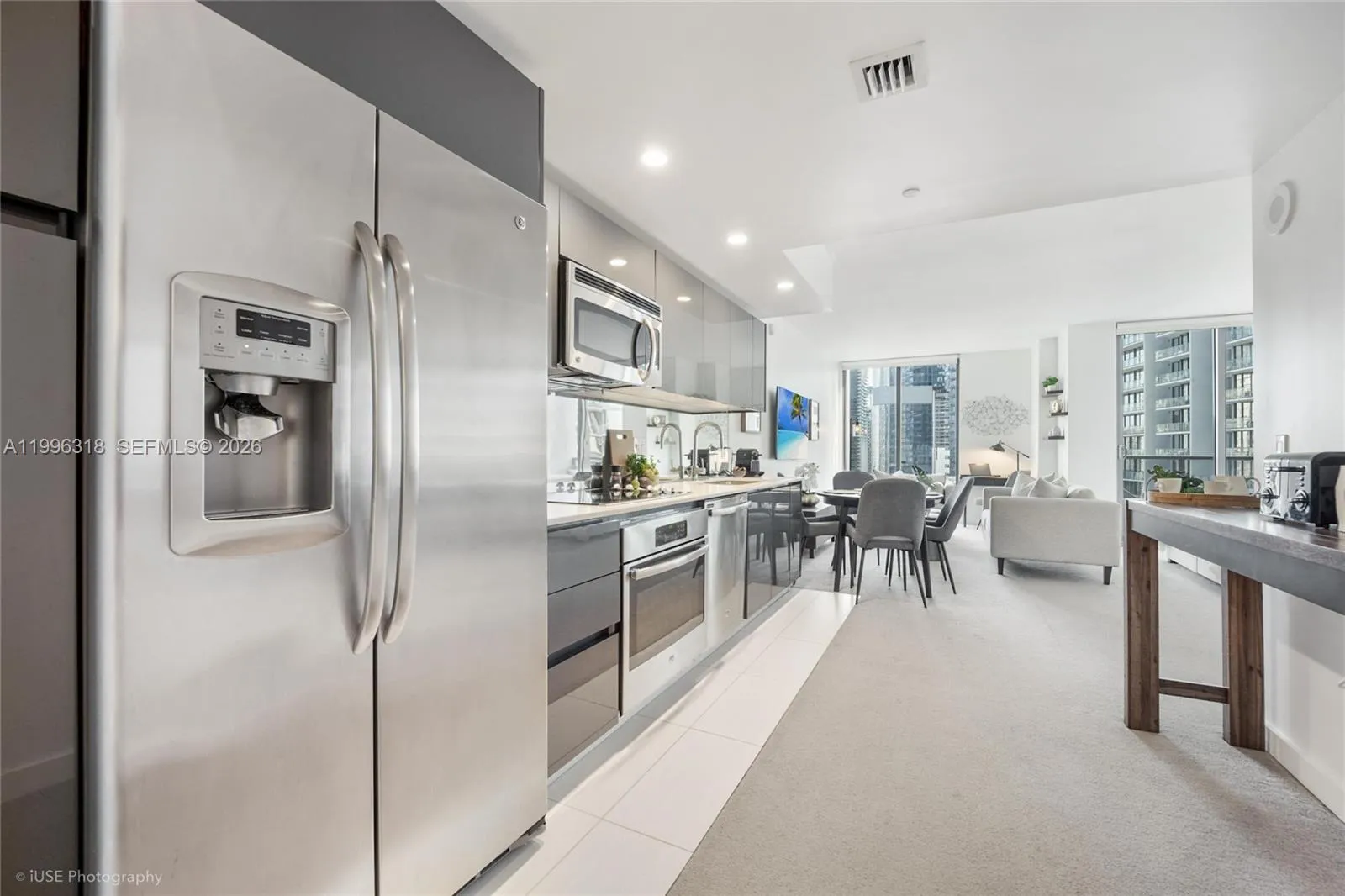 31 Se 6th St 2703, Miami, Florida 33131, Miami, Florida 33131, ,1 BathroomBathrooms,Residential Lease,For Rent,31 Se 6th St 2703, Miami, Florida 33131,A11996318