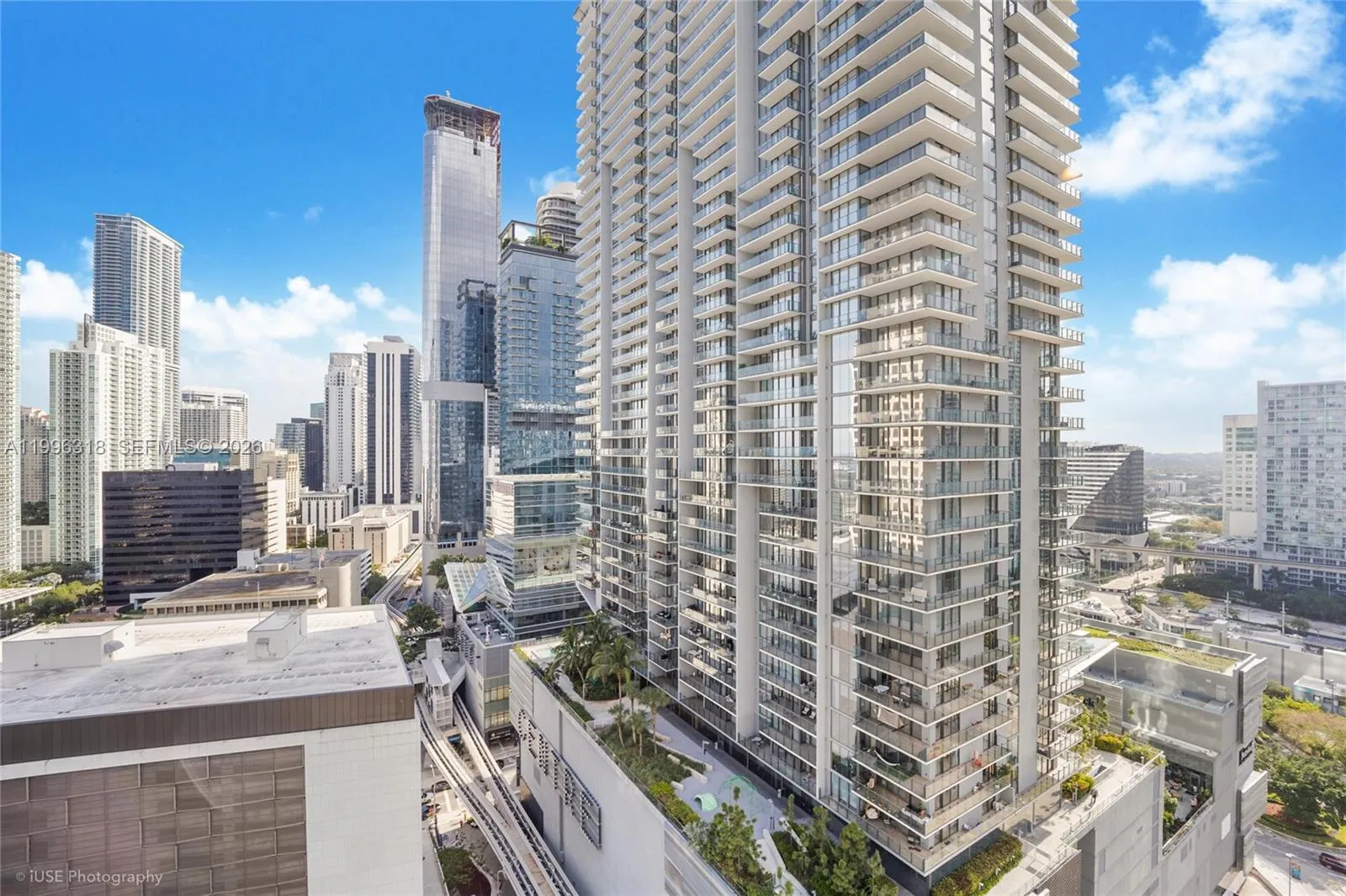 31 Se 6th St 2703, Miami, Florida 33131, Miami, Florida 33131, ,1 BathroomBathrooms,Residential Lease,For Rent,31 Se 6th St 2703, Miami, Florida 33131,A11996318