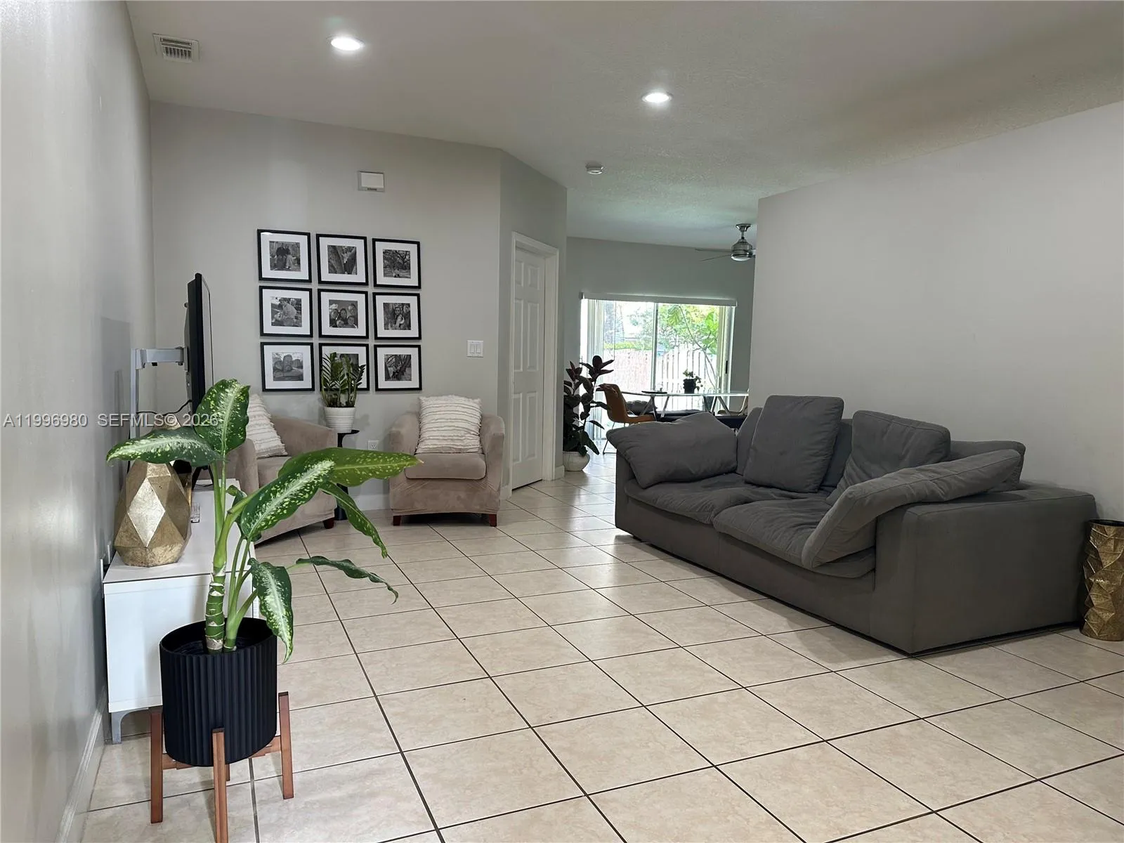 4748 Nw 111th Ct 4748, Doral, Florida 33178, Doral, Florida 33178, 3 Bedrooms Bedrooms, ,2 BathroomsBathrooms,Residential Lease,For Rent,4748 Nw 111th Ct 4748, Doral, Florida 33178,A11996980