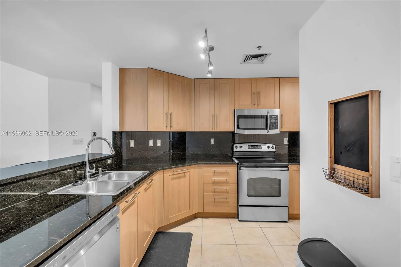 511 Se 5th Ave 1714, Fort Lauderdale, Florida 3330, Fort Lauderdale, Florida 33301, 2 Bedrooms Bedrooms, ,2 BathroomsBathrooms,Residential,For Sale,511 Se 5th Ave 1714, Fort Lauderdale, Florida 3330,A11996002