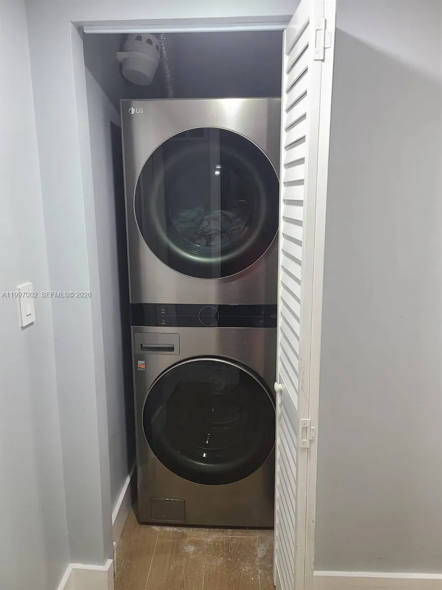 Full size front load Washer/Dryer.