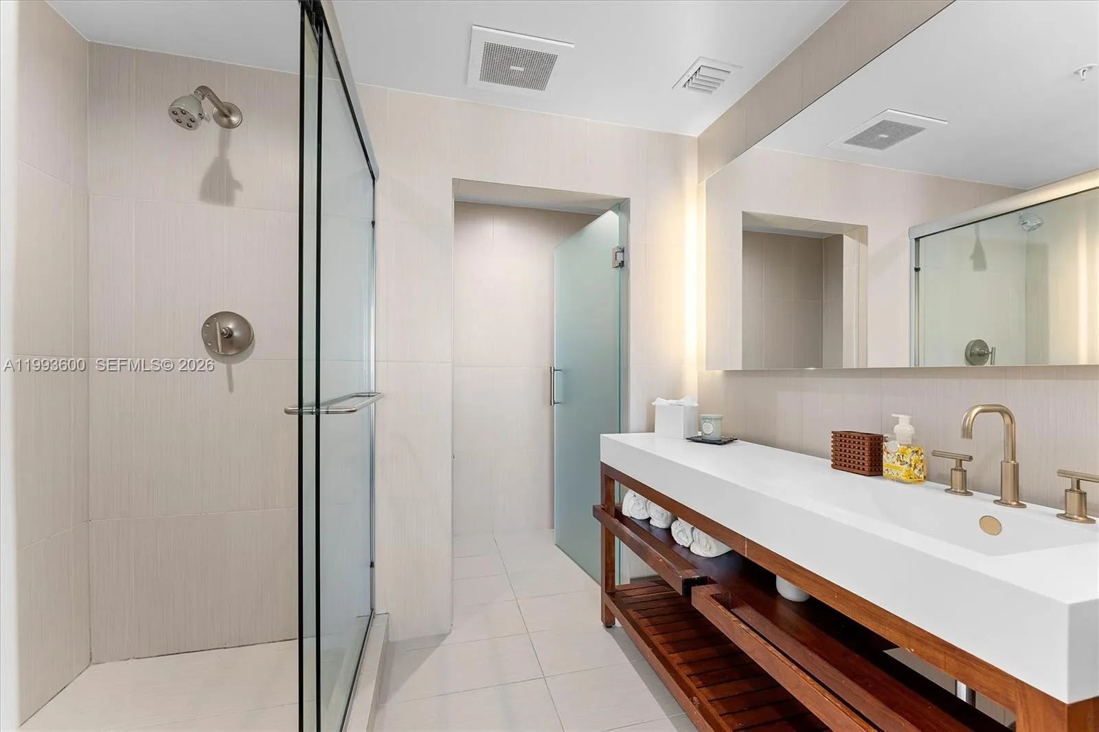 3101 Bayshore Dr 1508, Fort Lauderdale, Florida 33, Fort Lauderdale, Florida 33304, 2 Bedrooms Bedrooms, ,2 BathroomsBathrooms,Residential,For Sale,3101 Bayshore Dr 1508, Fort Lauderdale, Florida 33,A11993600