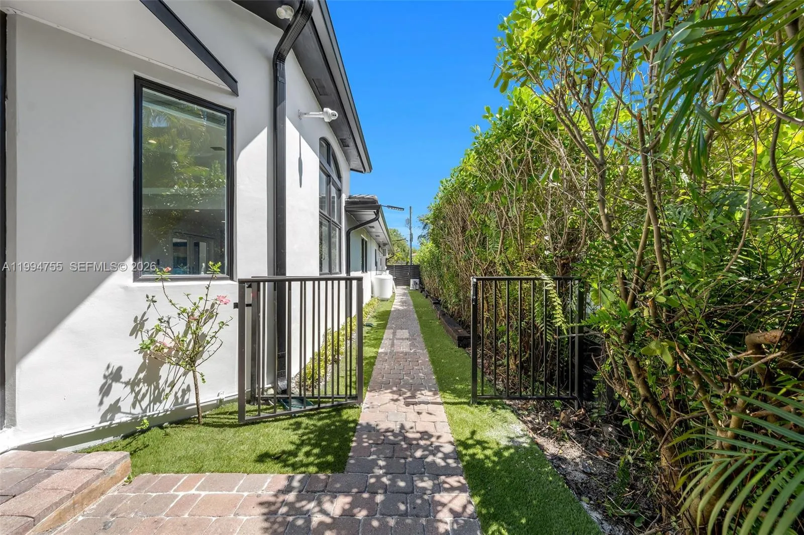 5120 Carillo St, Coral Gables, Florida 33146, Coral Gables, Florida 33146, 4 Bedrooms Bedrooms, ,3 BathroomsBathrooms,Residential,For Sale,5120 Carillo St, Coral Gables, Florida 33146,A11994755