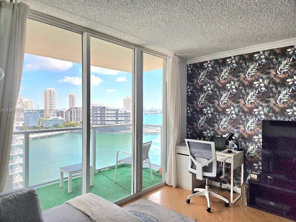 1155 Brickell Bay Dr 2006, Miami, Florida 33131, Miami, Florida 33131, 1 Bedroom Bedrooms, ,1 BathroomBathrooms,Residential Lease,For Rent,1155 Brickell Bay Dr 2006, Miami, Florida 33131,A11997070