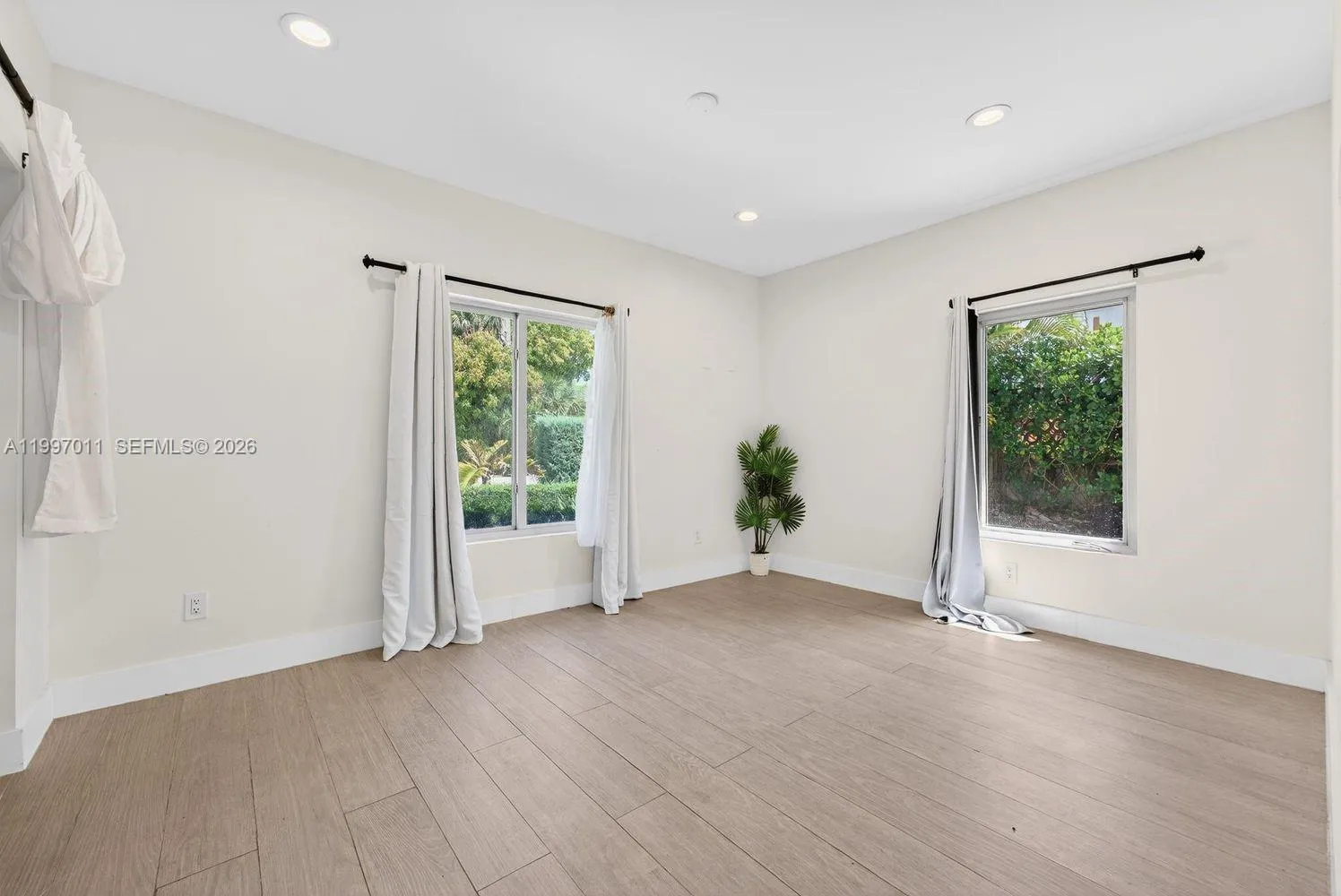 1126 Ne 16th Ct, Fort Lauderdale, Florida 33305, Fort Lauderdale, Florida 33305, 3 Bedrooms Bedrooms, ,2 BathroomsBathrooms,Residential,For Sale,1126 Ne 16th Ct, Fort Lauderdale, Florida 33305,A11997011