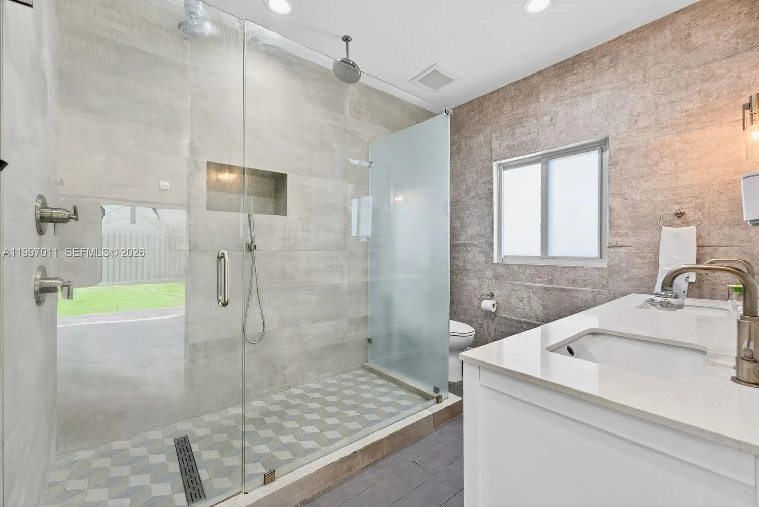 1126 Ne 16th Ct, Fort Lauderdale, Florida 33305, Fort Lauderdale, Florida 33305, 3 Bedrooms Bedrooms, ,2 BathroomsBathrooms,Residential,For Sale,1126 Ne 16th Ct, Fort Lauderdale, Florida 33305,A11997011