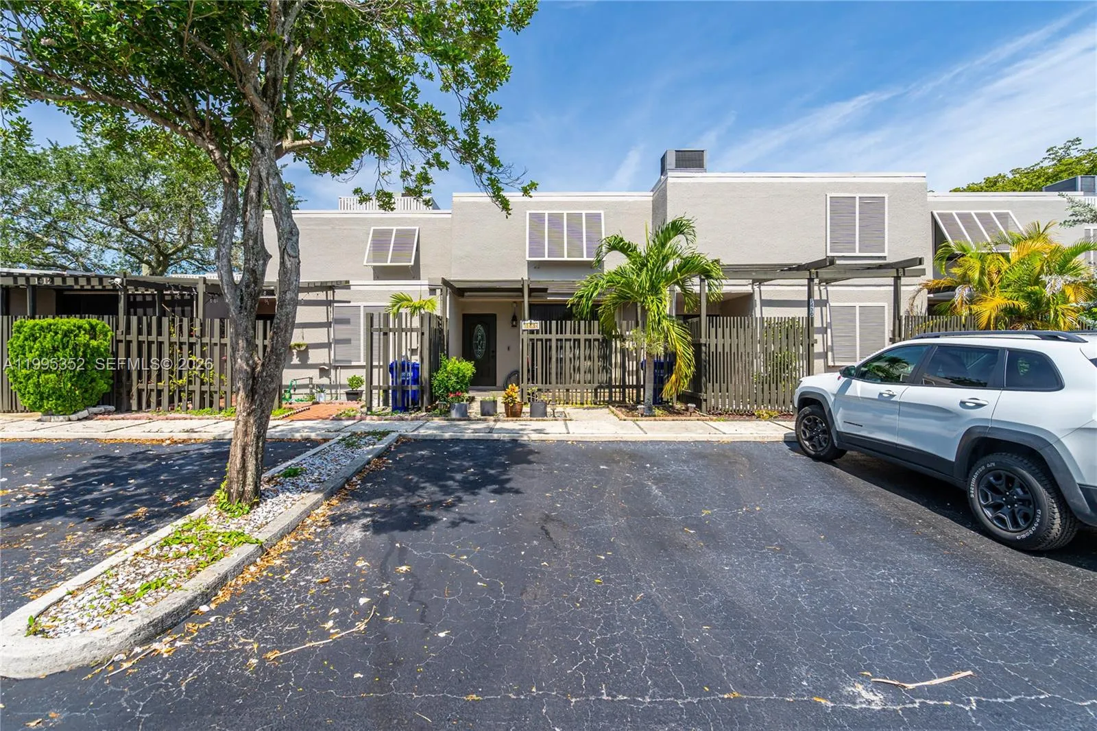 1424 Nw 113th Way, Pembroke Pines, Florida 33026, Pembroke Pines, Florida 33026, 2 Bedrooms Bedrooms, ,1 BathroomBathrooms,Residential Lease,For Rent,1424 Nw 113th Way, Pembroke Pines, Florida 33026,A11995352