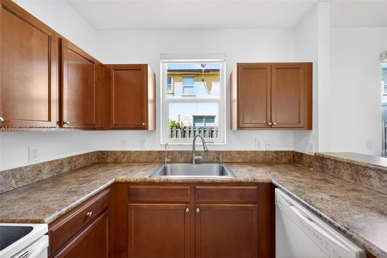 8766 Nw 112th Path, Doral, Florida 33178, Doral, Florida 33178, 3 Bedrooms Bedrooms, ,2 BathroomsBathrooms,Residential,For Sale,8766 Nw 112th Path, Doral, Florida 33178,A11996395