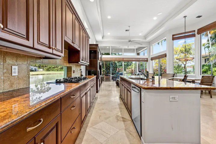 015-123SunestaCoveDrive-PalmBeachGardens