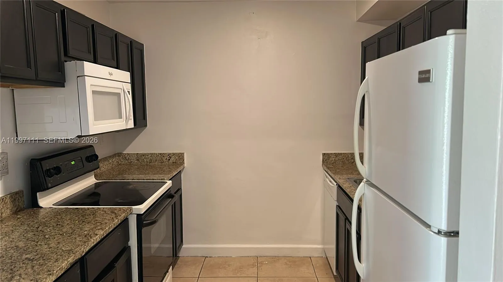 1855 Ne 121st St 35, North Miami, Florida 33181, North Miami, Florida 33181, 1 Bedroom Bedrooms, ,1 BathroomBathrooms,Residential Lease,For Rent,1855 Ne 121st St 35, North Miami, Florida 33181,A11997111