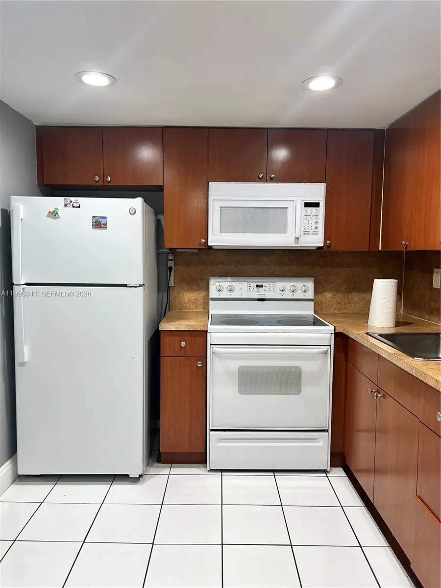 2055 Sw 122nd Ave 323, Miami, Florida 33175, Miami, Florida 33175, 2 Bedrooms Bedrooms, ,2 BathroomsBathrooms,Residential Lease,For Rent,2055 Sw 122nd Ave 323, Miami, Florida 33175,A11995341