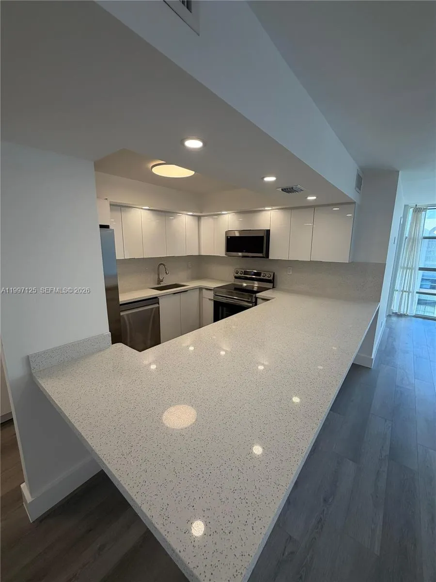 851 Three Islands Blvd 512, Hallandale Beach, Flor, Hallandale Beach, Florida 33009, 2 Bedrooms Bedrooms, ,2 BathroomsBathrooms,Residential Lease,For Rent,851 Three Islands Blvd 512, Hallandale Beach, Flor,A11997125