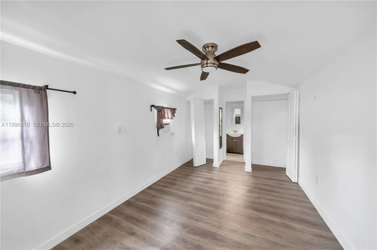 3033 Hibiscus St, Miami, Florida 33133, Miami, Florida 33133, ,Residential Income,For Sale,3033 Hibiscus St, Miami, Florida 33133,A11996319