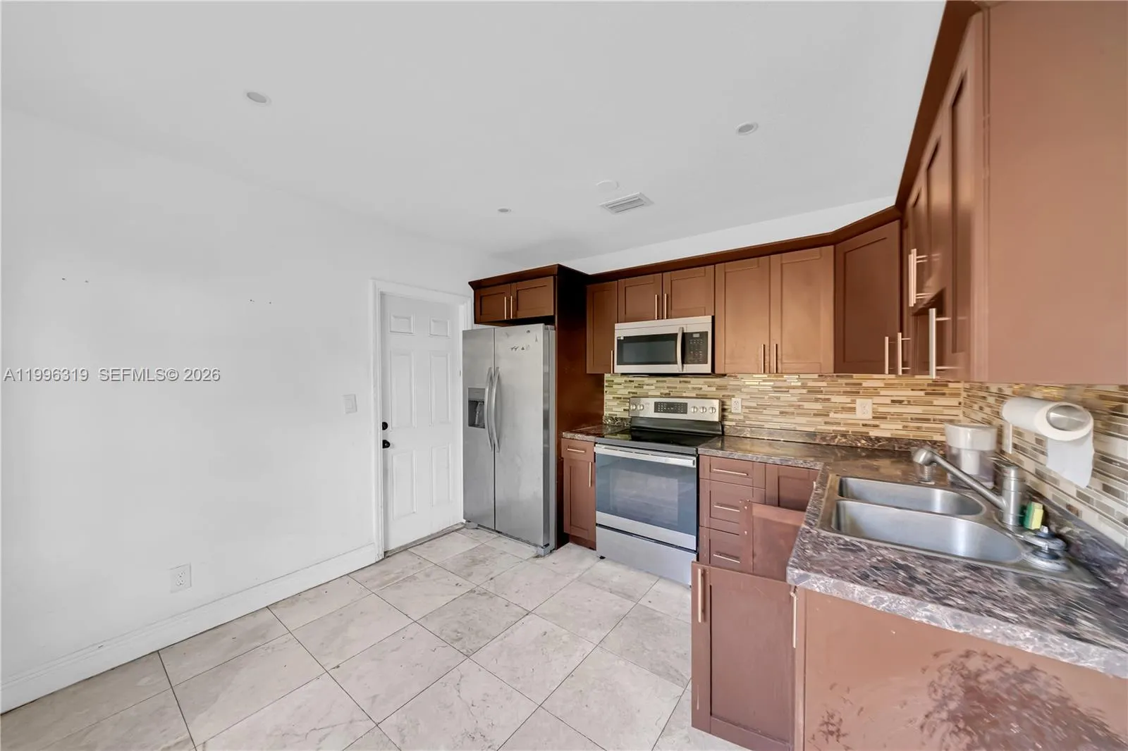 3033 Hibiscus St, Miami, Florida 33133, Miami, Florida 33133, ,Residential Income,For Sale,3033 Hibiscus St, Miami, Florida 33133,A11996319