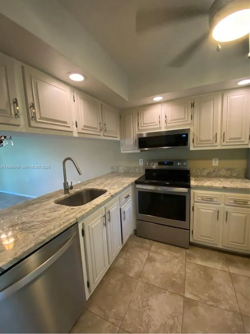 2703 Nassau Bnd E2, Coconut Creek, Florida 33066, Coconut Creek, Florida 33066, 1 Bedroom Bedrooms, ,1 BathroomBathrooms,Residential,For Sale,2703 Nassau Bnd E2, Coconut Creek, Florida 33066,A11996509