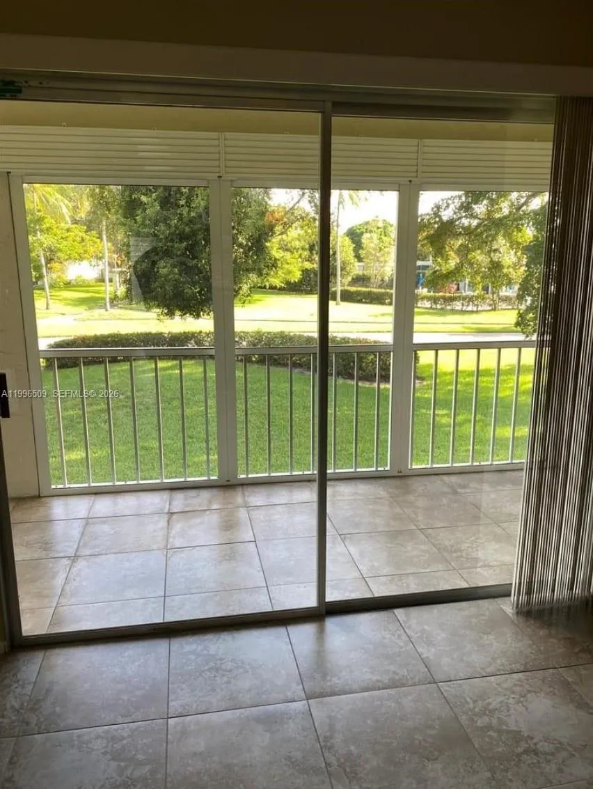 2703 Nassau Bnd E2, Coconut Creek, Florida 33066, Coconut Creek, Florida 33066, 1 Bedroom Bedrooms, ,1 BathroomBathrooms,Residential,For Sale,2703 Nassau Bnd E2, Coconut Creek, Florida 33066,A11996509