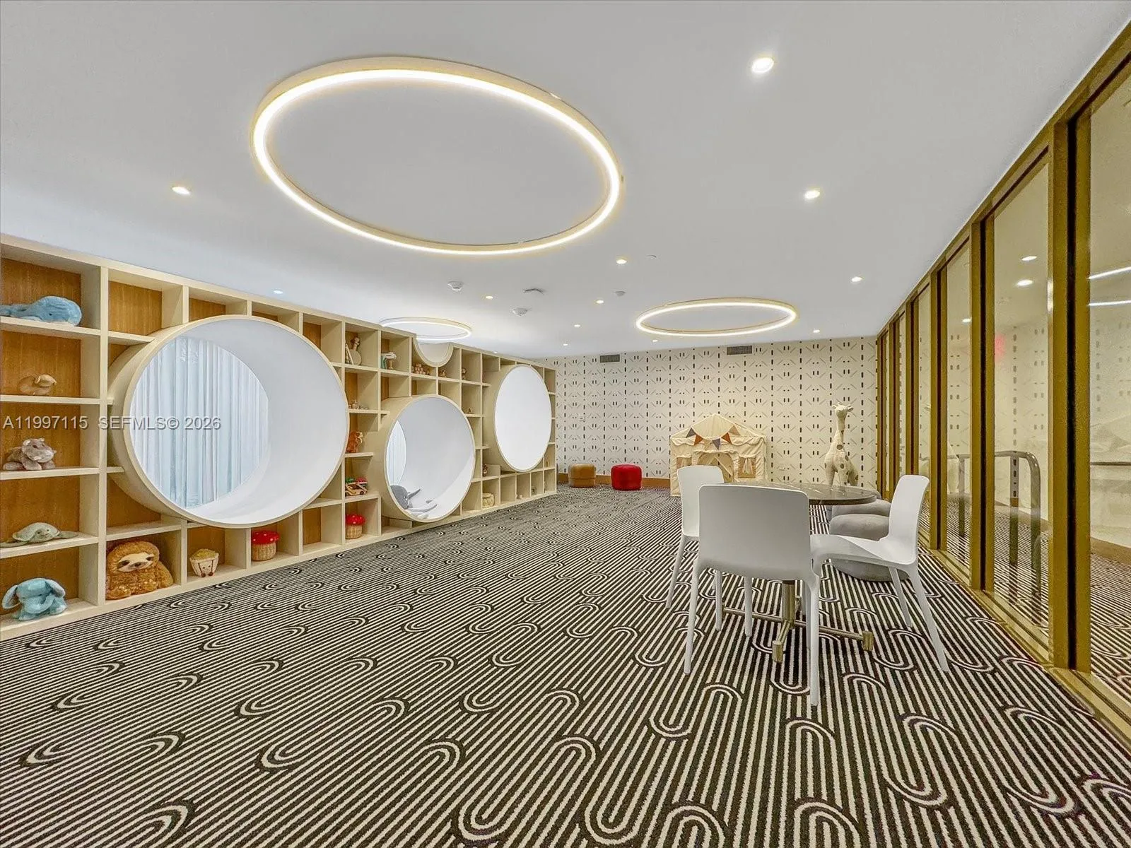 2678 Tigertail Ave 1505, Miami, Florida 33133, Miami, Florida 33133, 2 Bedrooms Bedrooms, ,2 BathroomsBathrooms,Residential Lease,For Rent,2678 Tigertail Ave 1505, Miami, Florida 33133,A11997115