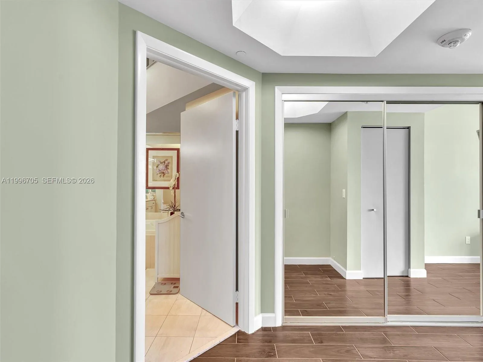 2000 Island Blvd 1203, Aventura, Florida 33160, Aventura, Florida 33160, 2 Bedrooms Bedrooms, ,2 BathroomsBathrooms,Residential Lease,For Rent,2000 Island Blvd 1203, Aventura, Florida 33160,A11996705