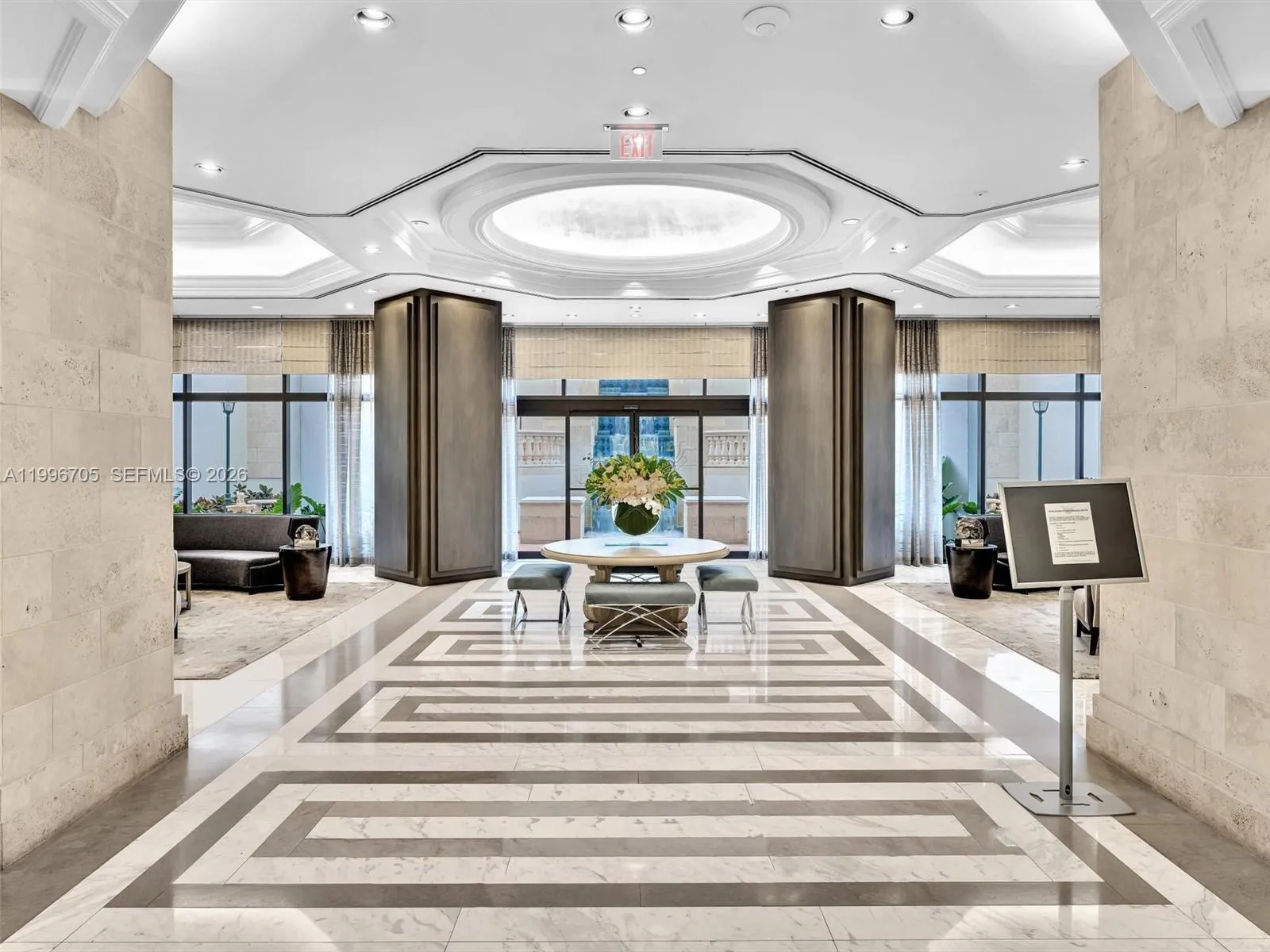 Gorgeous lobby