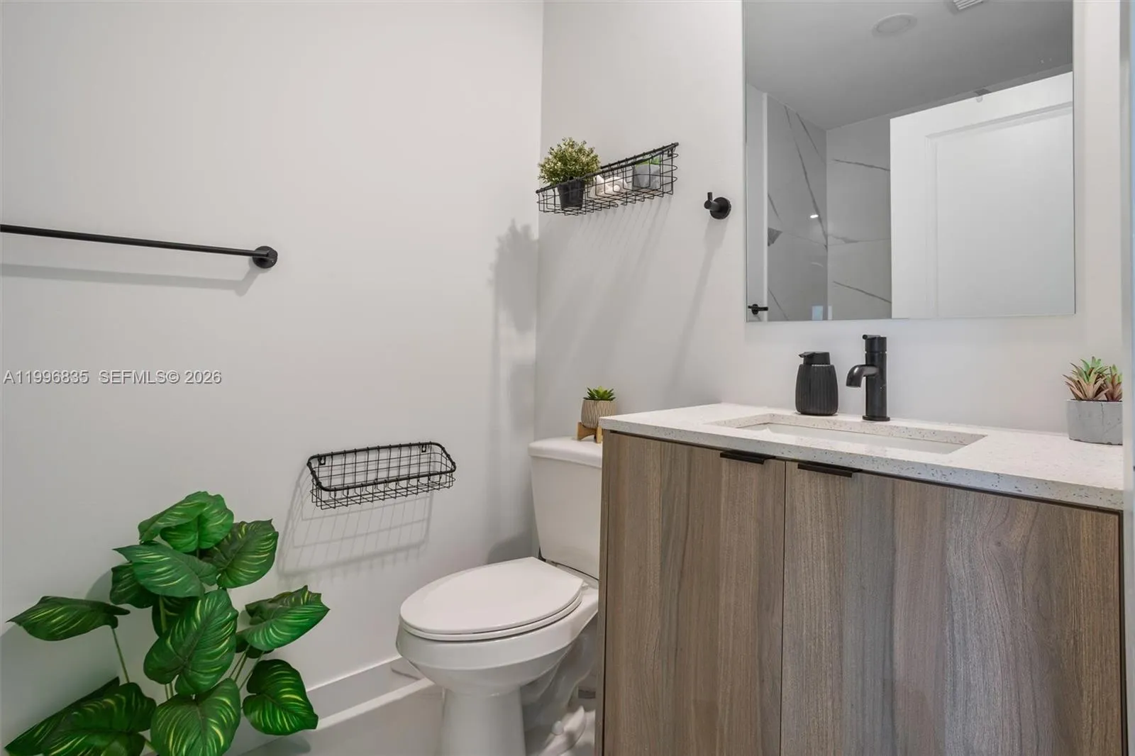 321 Nw 13th Pl, Florida City, Florida 33034, Florida City, Florida 33034, 5 Bedrooms Bedrooms, ,4 BathroomsBathrooms,Residential,For Sale,321 Nw 13th Pl, Florida City, Florida 33034,A11996835