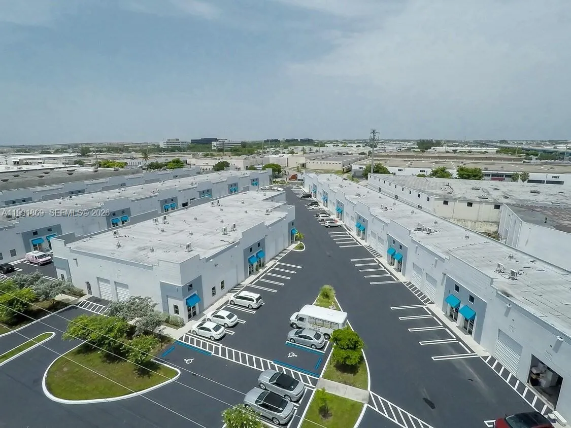 2355 Nw 70th Ave D-3, Miami, Florida 33122, Miami, Florida 33122, ,Commercial Lease,For Rent,2355 Nw 70th Ave D-3, Miami, Florida 33122,A11991869