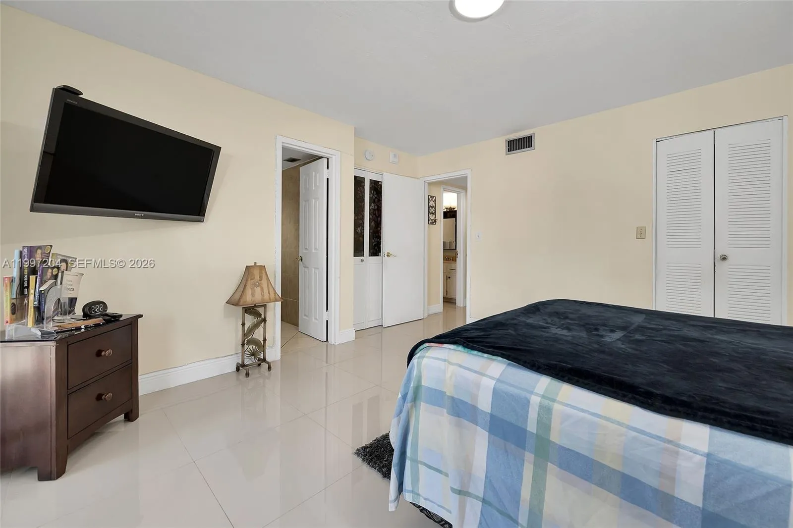 7620 Carlyle Ave 204, Miami Beach, Florida 33141, Miami Beach, Florida 33141, 1 Bedroom Bedrooms, ,1 BathroomBathrooms,Residential,For Sale,7620 Carlyle Ave 204, Miami Beach, Florida 33141,A11997204
