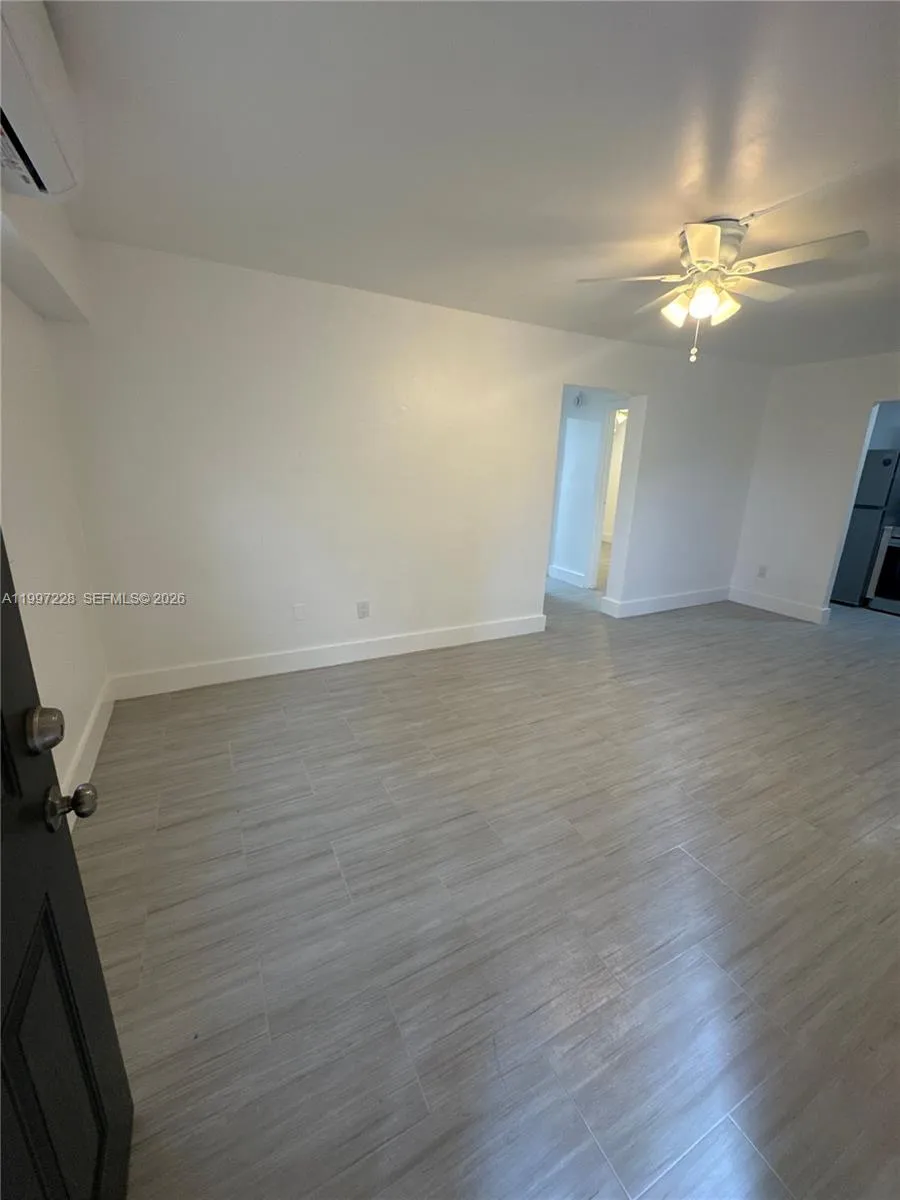 649 Sw 7th St 5, Miami, Florida 33130, Miami, Florida 33130, 2 Bedrooms Bedrooms, ,1 BathroomBathrooms,Residential Lease,For Rent,649 Sw 7th St 5, Miami, Florida 33130,A11997228
