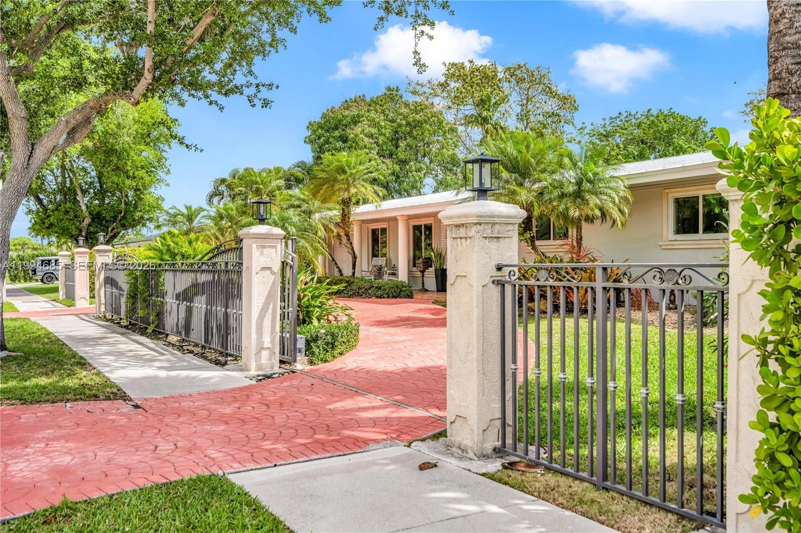 8541 Sw 87th Ct, Miami, Florida 33173, Miami, Florida 33173, 3 Bedrooms Bedrooms, ,2 BathroomsBathrooms,Residential,For Sale,8541 Sw 87th Ct, Miami, Florida 33173,A11994685