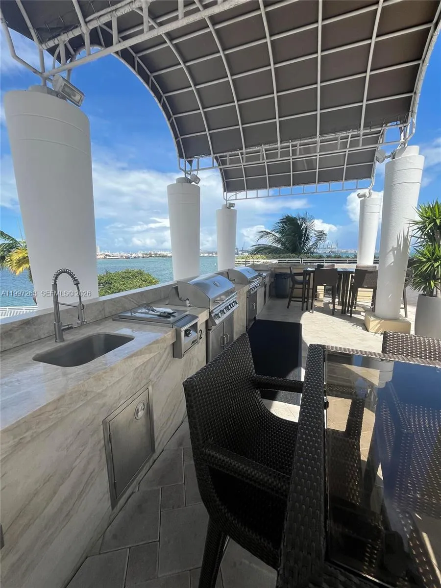 808 Brickell Key Dr 2002, Miami, Florida 33131, Miami, Florida 33131, 2 Bedrooms Bedrooms, ,2 BathroomsBathrooms,Residential Lease,For Rent,808 Brickell Key Dr 2002, Miami, Florida 33131,A11997263