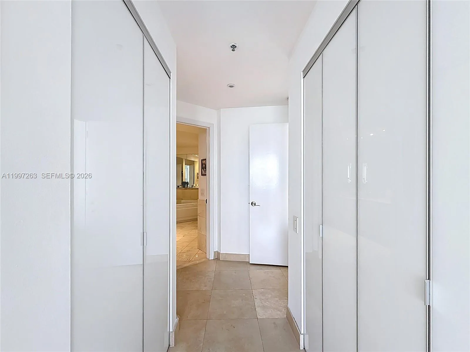 808 Brickell Key Dr 2002, Miami, Florida 33131, Miami, Florida 33131, 2 Bedrooms Bedrooms, ,2 BathroomsBathrooms,Residential Lease,For Rent,808 Brickell Key Dr 2002, Miami, Florida 33131,A11997263