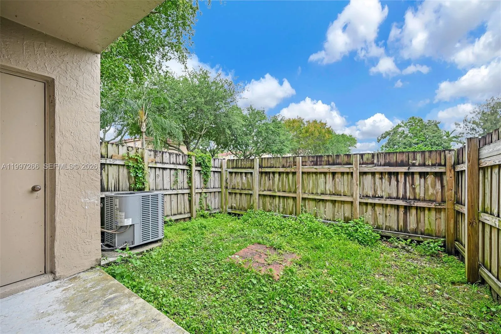 4930 S University Dr 4930, Davie, Florida 33328, Davie, Florida 33328, 3 Bedrooms Bedrooms, ,2 BathroomsBathrooms,Residential Lease,For Rent,4930 S University Dr 4930, Davie, Florida 33328,A11997266