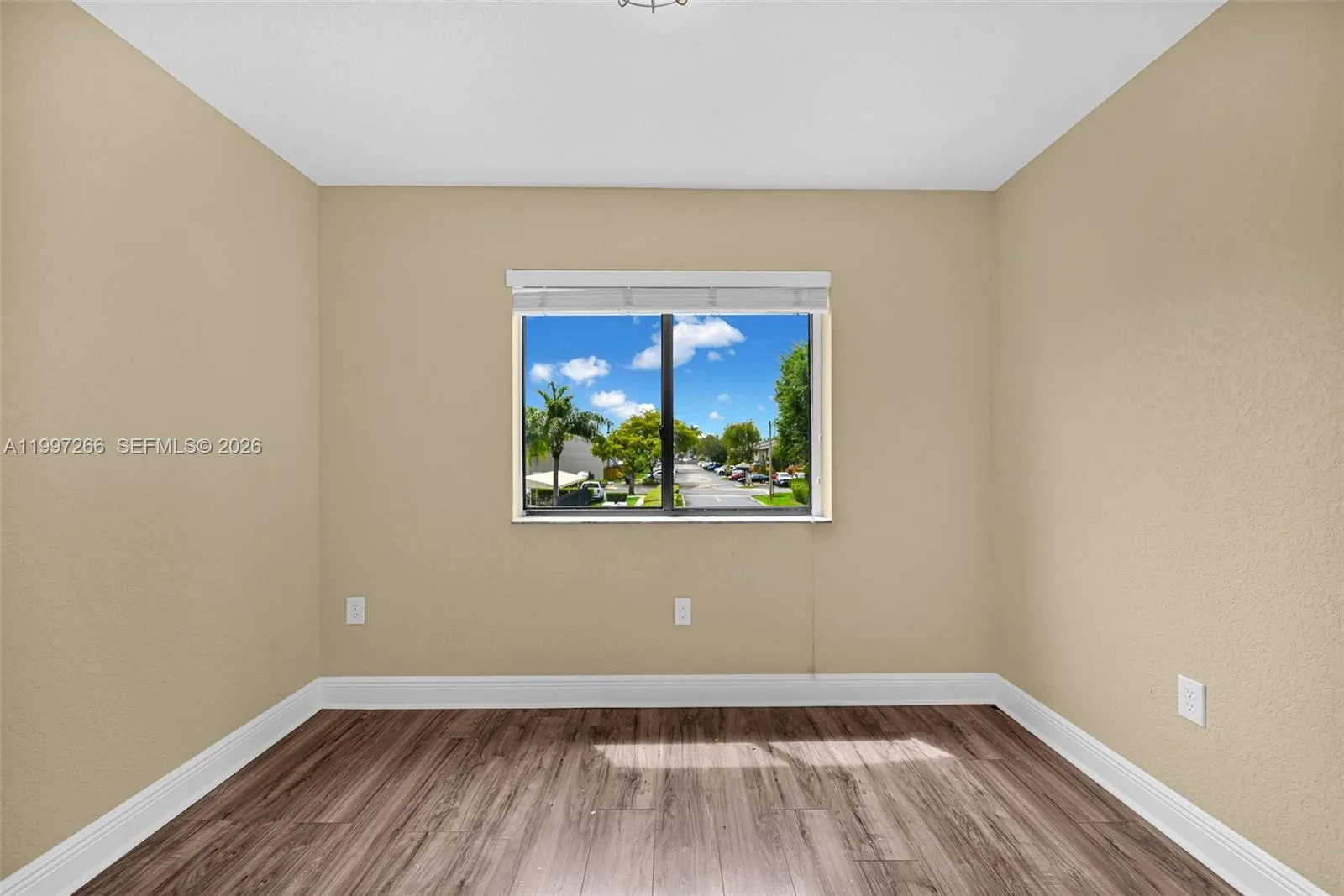 4930 S University Dr 4930, Davie, Florida 33328, Davie, Florida 33328, 3 Bedrooms Bedrooms, ,2 BathroomsBathrooms,Residential Lease,For Rent,4930 S University Dr 4930, Davie, Florida 33328,A11997266