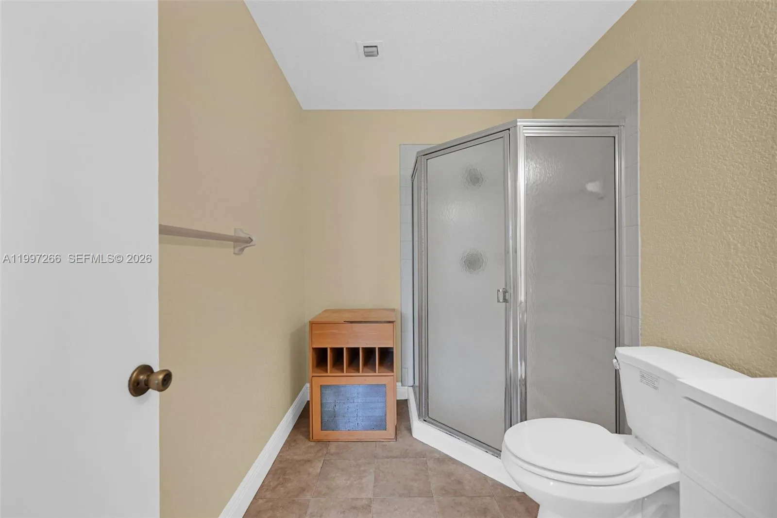 4930 S University Dr 4930, Davie, Florida 33328, Davie, Florida 33328, 3 Bedrooms Bedrooms, ,2 BathroomsBathrooms,Residential Lease,For Rent,4930 S University Dr 4930, Davie, Florida 33328,A11997266