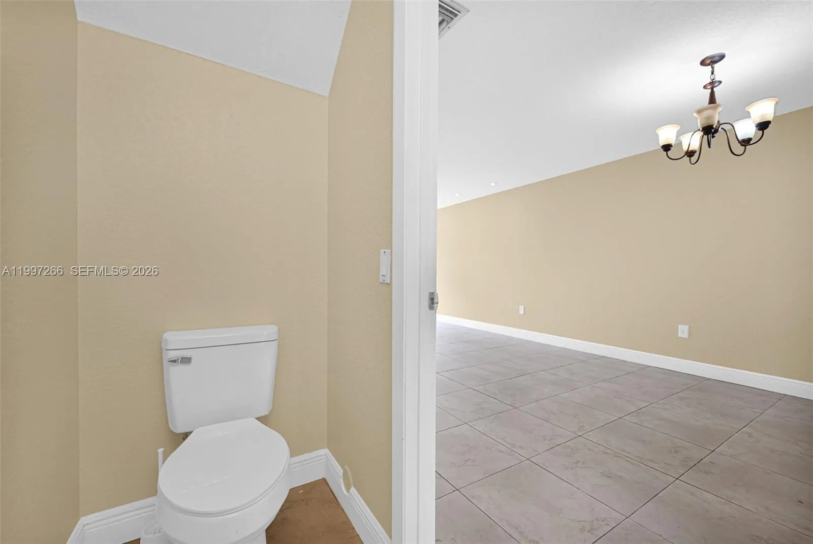 4930 S University Dr 4930, Davie, Florida 33328, Davie, Florida 33328, 3 Bedrooms Bedrooms, ,2 BathroomsBathrooms,Residential Lease,For Rent,4930 S University Dr 4930, Davie, Florida 33328,A11997266