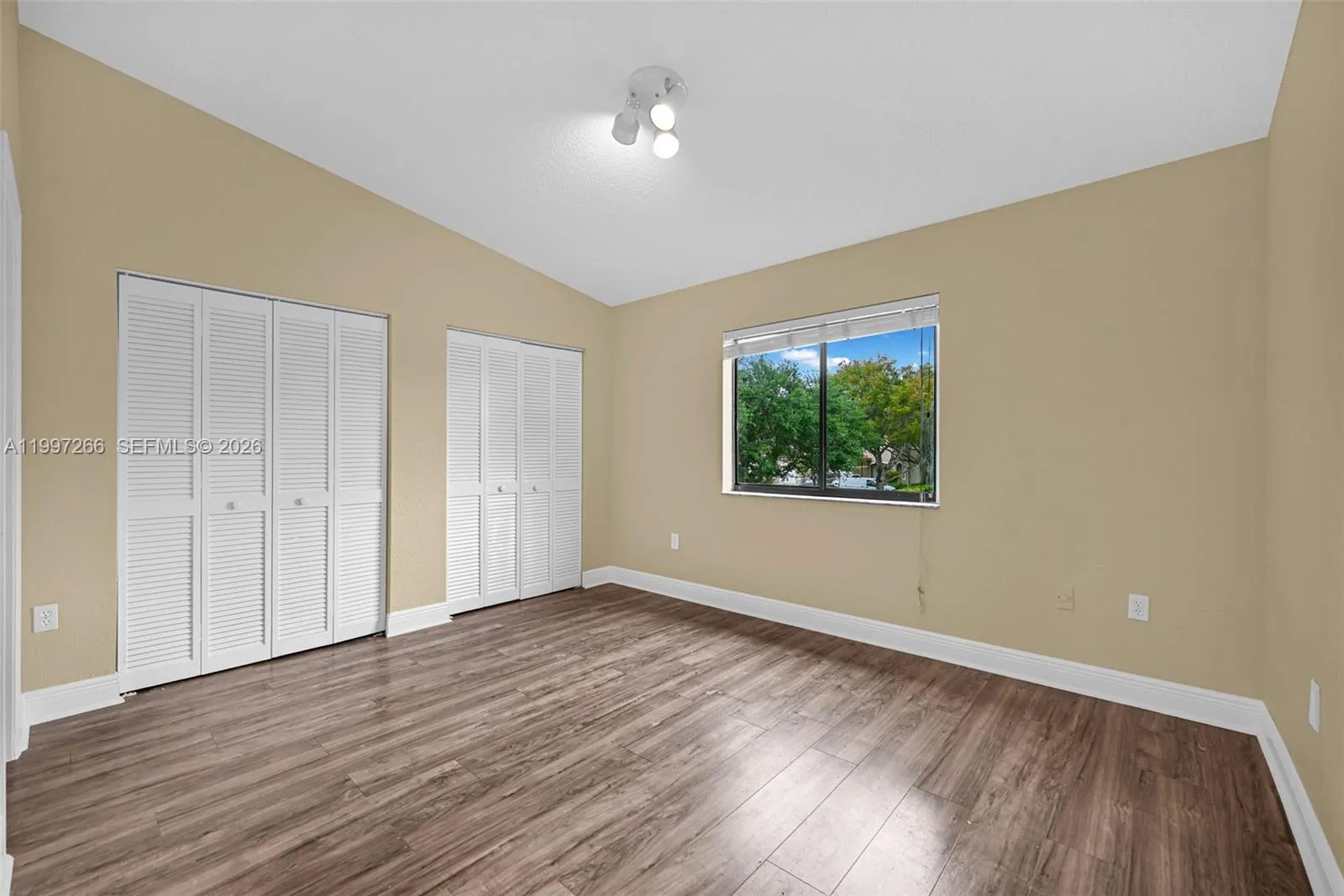 4930 S University Dr 4930, Davie, Florida 33328, Davie, Florida 33328, 3 Bedrooms Bedrooms, ,2 BathroomsBathrooms,Residential Lease,For Rent,4930 S University Dr 4930, Davie, Florida 33328,A11997266