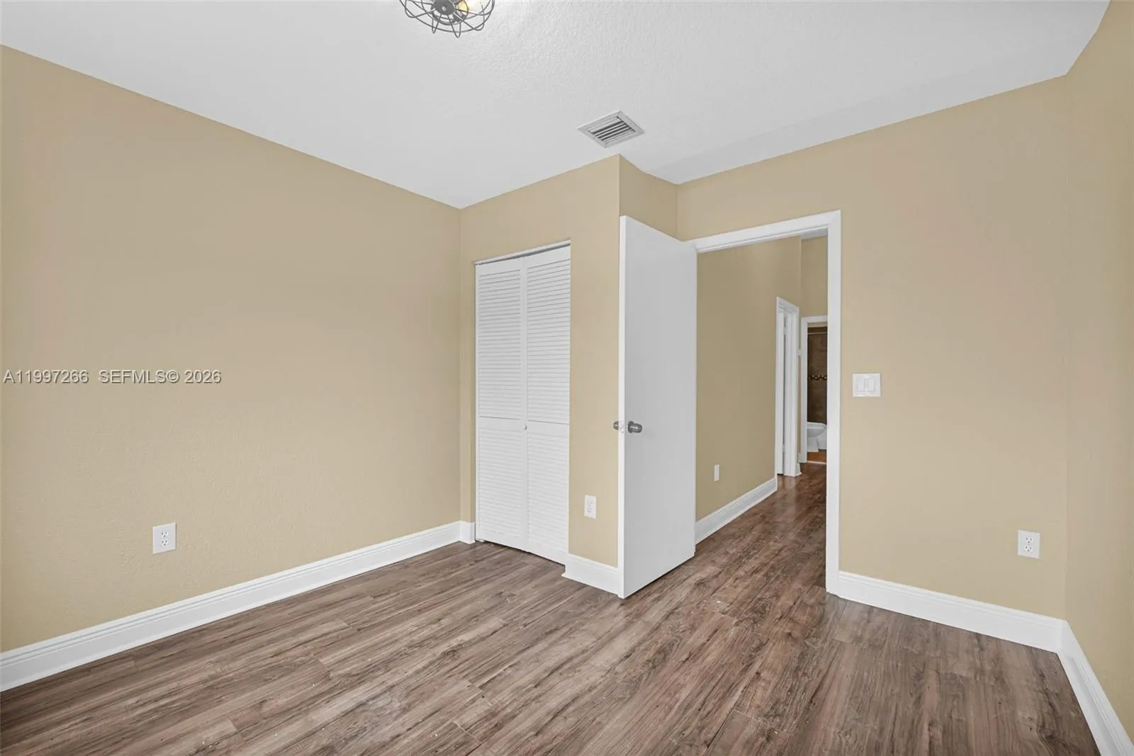 4930 S University Dr 4930, Davie, Florida 33328, Davie, Florida 33328, 3 Bedrooms Bedrooms, ,2 BathroomsBathrooms,Residential Lease,For Rent,4930 S University Dr 4930, Davie, Florida 33328,A11997266