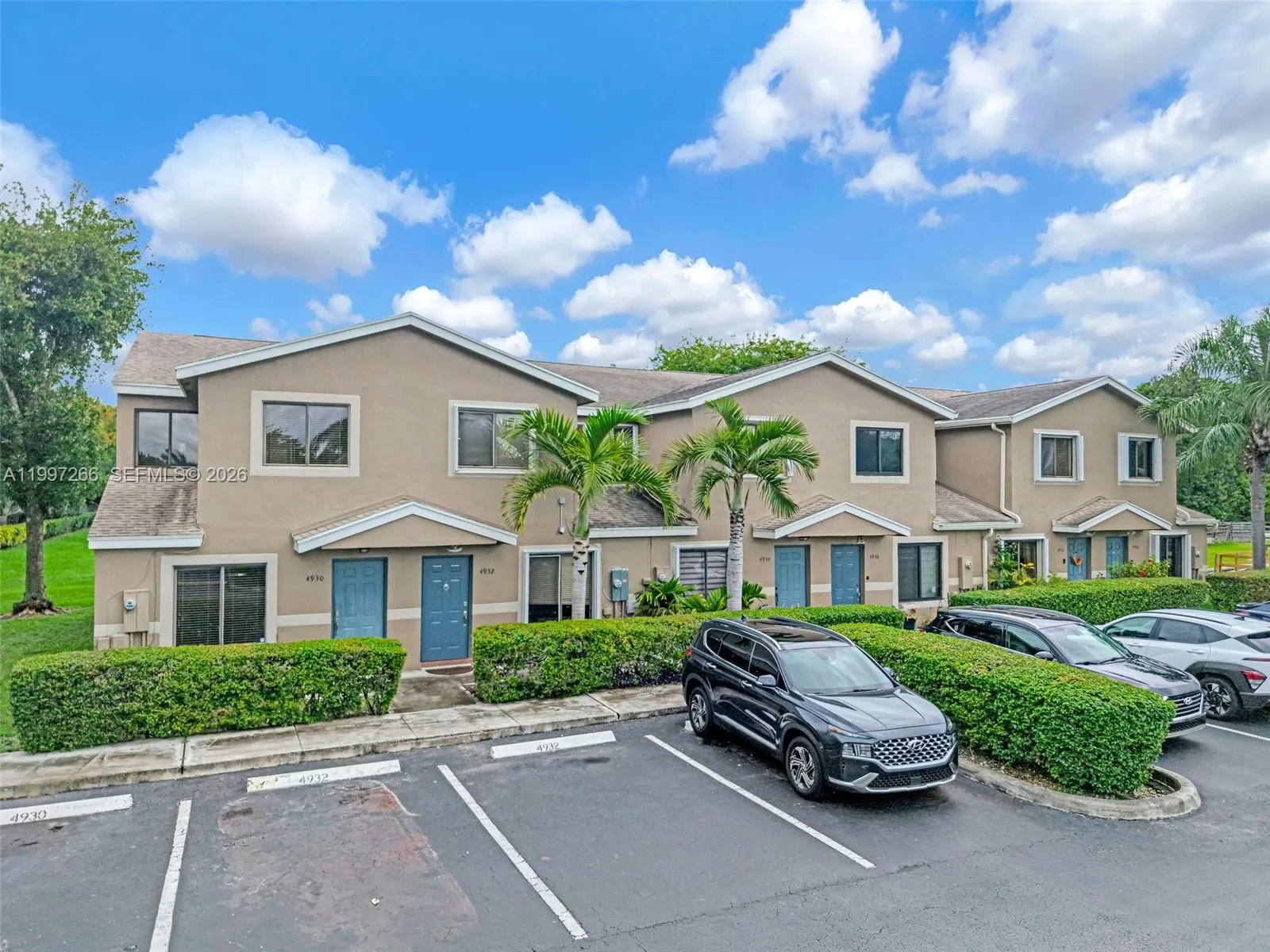 4930 S University Dr 4930, Davie, Florida 33328, Davie, Florida 33328, 3 Bedrooms Bedrooms, ,2 BathroomsBathrooms,Residential Lease,For Rent,4930 S University Dr 4930, Davie, Florida 33328,A11997266
