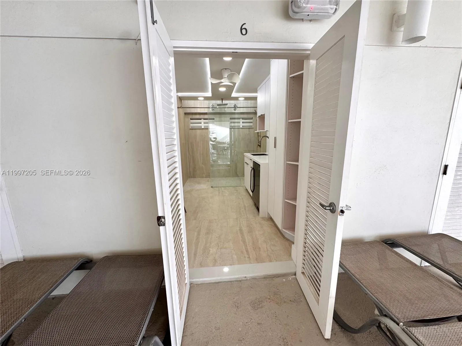 2899 Collins Ave 6, Miami Beach, Florida 33140, Miami Beach, Florida 33140, ,Residential,For Sale,2899 Collins Ave 6, Miami Beach, Florida 33140,A11997205
