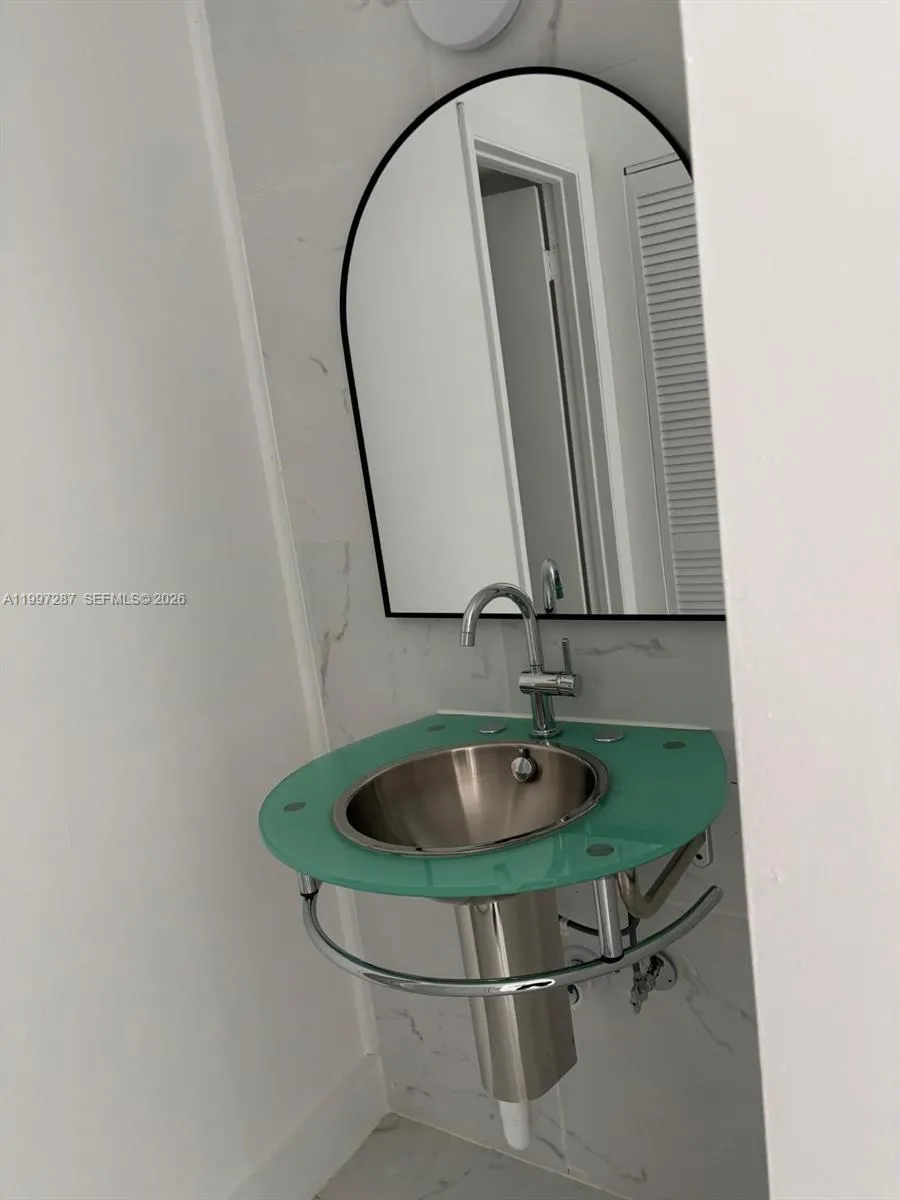 18840 Nw 57th Ave 301, Hialeah, Florida 33015, Hialeah, Florida 33015, 2 Bedrooms Bedrooms, ,2 BathroomsBathrooms,Residential Lease,For Rent,18840 Nw 57th Ave 301, Hialeah, Florida 33015,A11997287