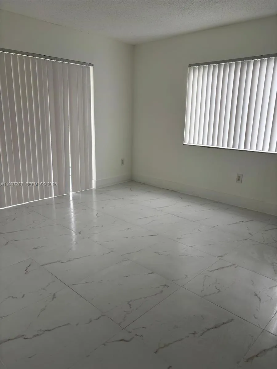 18840 Nw 57th Ave 301, Hialeah, Florida 33015, Hialeah, Florida 33015, 2 Bedrooms Bedrooms, ,2 BathroomsBathrooms,Residential Lease,For Rent,18840 Nw 57th Ave 301, Hialeah, Florida 33015,A11997287
