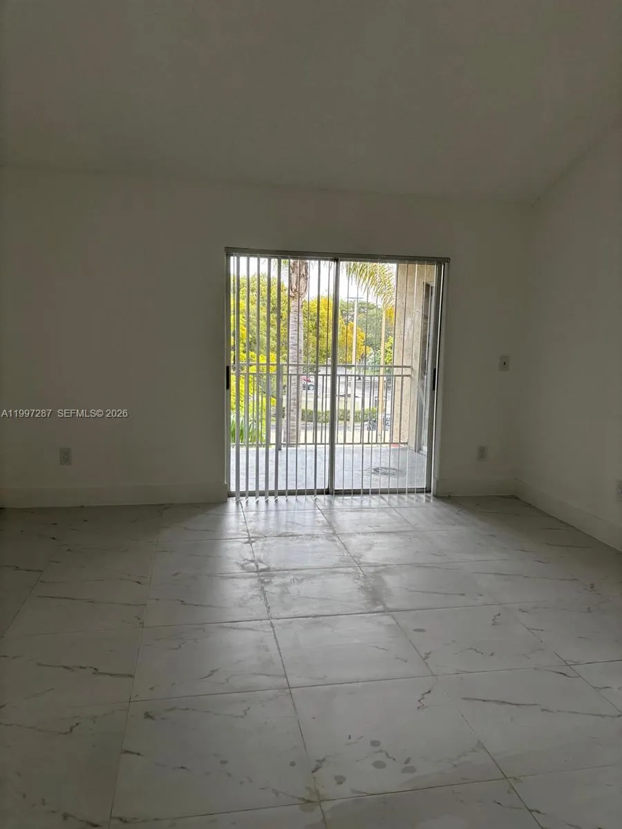 18840 Nw 57th Ave 301, Hialeah, Florida 33015, Hialeah, Florida 33015, 2 Bedrooms Bedrooms, ,2 BathroomsBathrooms,Residential Lease,For Rent,18840 Nw 57th Ave 301, Hialeah, Florida 33015,A11997287