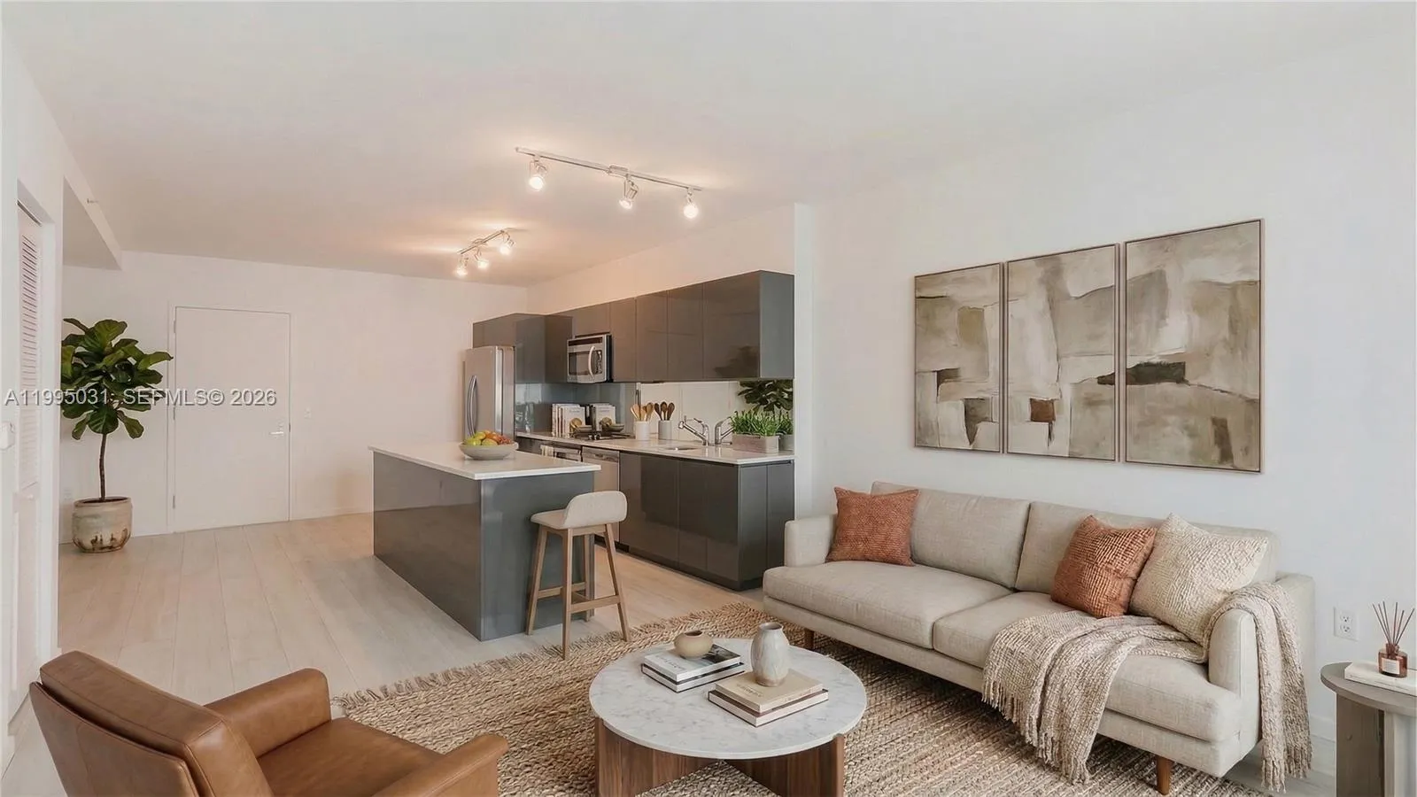 31 Se 6th St 1906, Miami, Florida 33131, Miami, Florida 33131, 1 Bedroom Bedrooms, ,2 BathroomsBathrooms,Residential,For Sale,31 Se 6th St 1906, Miami, Florida 33131,A11995031