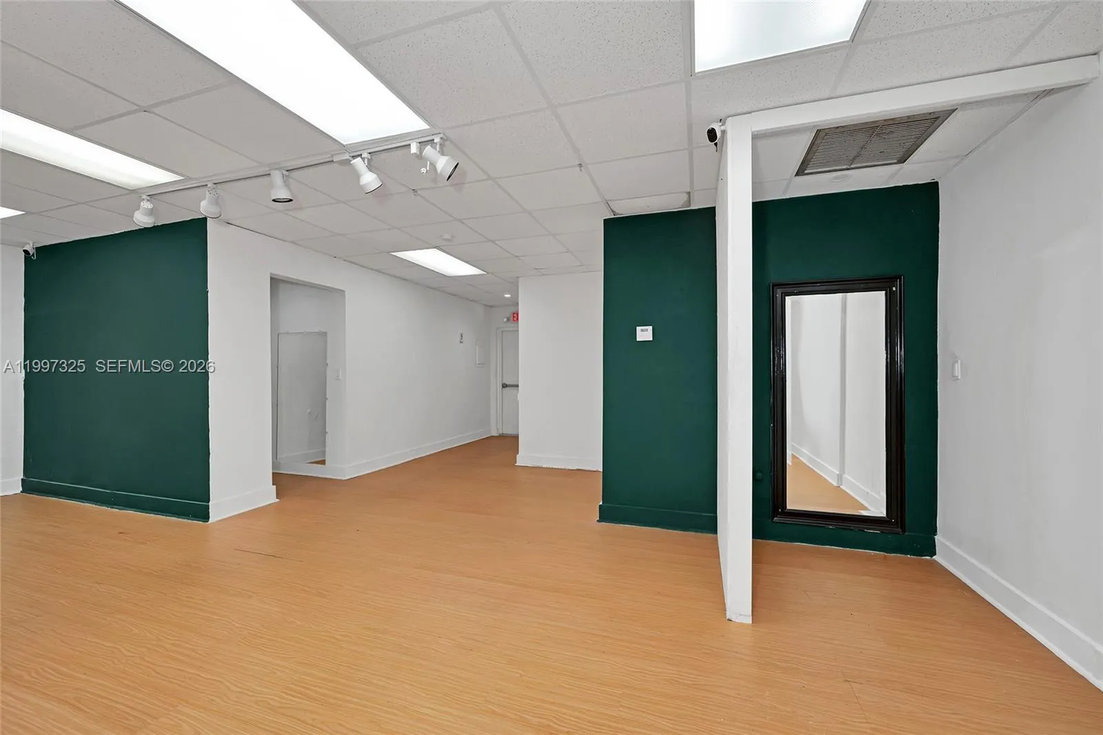 8255 Sw 124th St 8255, Pinecrest, Florida 33156, Pinecrest, Florida 33156, ,Commercial Lease,For Rent,8255 Sw 124th St 8255, Pinecrest, Florida 33156,A11997325