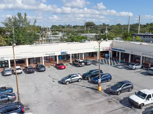8255 Sw 124th St 8255, Pinecrest, Florida 33156, Pinecrest, Florida 33156, ,Commercial Lease,For Rent,8255 Sw 124th St 8255, Pinecrest, Florida 33156,A11997325