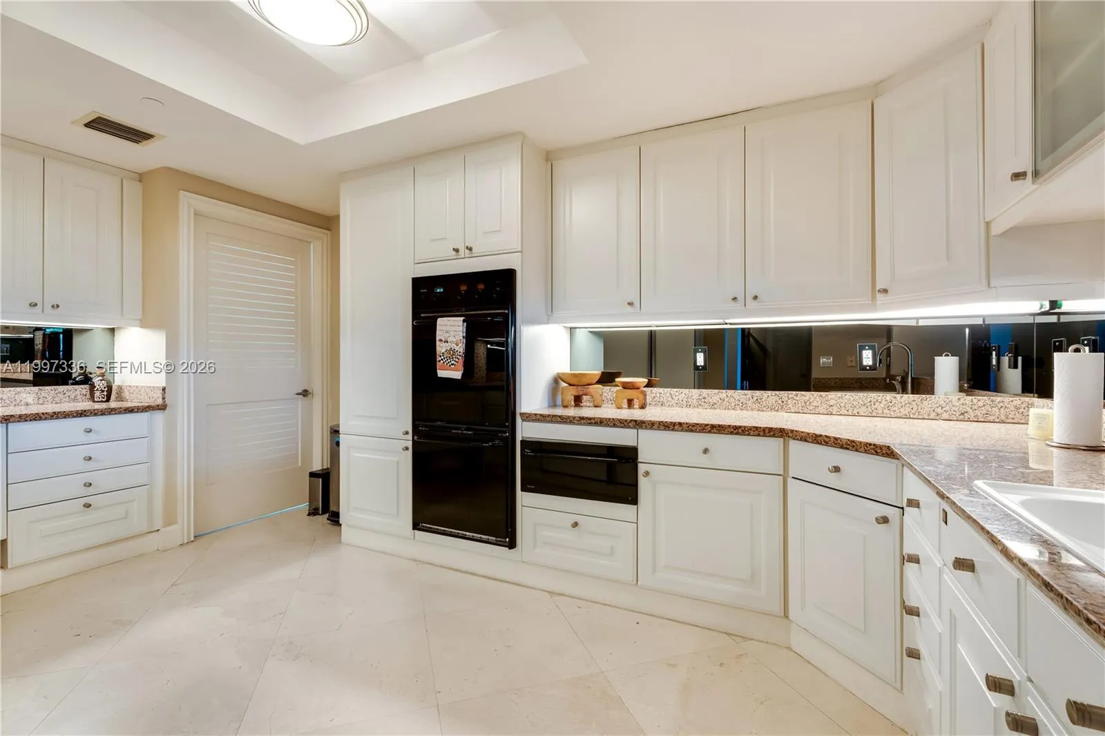 445 Grand Bay Dr 412, Key Biscayne, Florida 33149, Key Biscayne, Florida 33149, 2 Bedrooms Bedrooms, ,2 BathroomsBathrooms,Residential Lease,For Rent,445 Grand Bay Dr 412, Key Biscayne, Florida 33149,A11997336