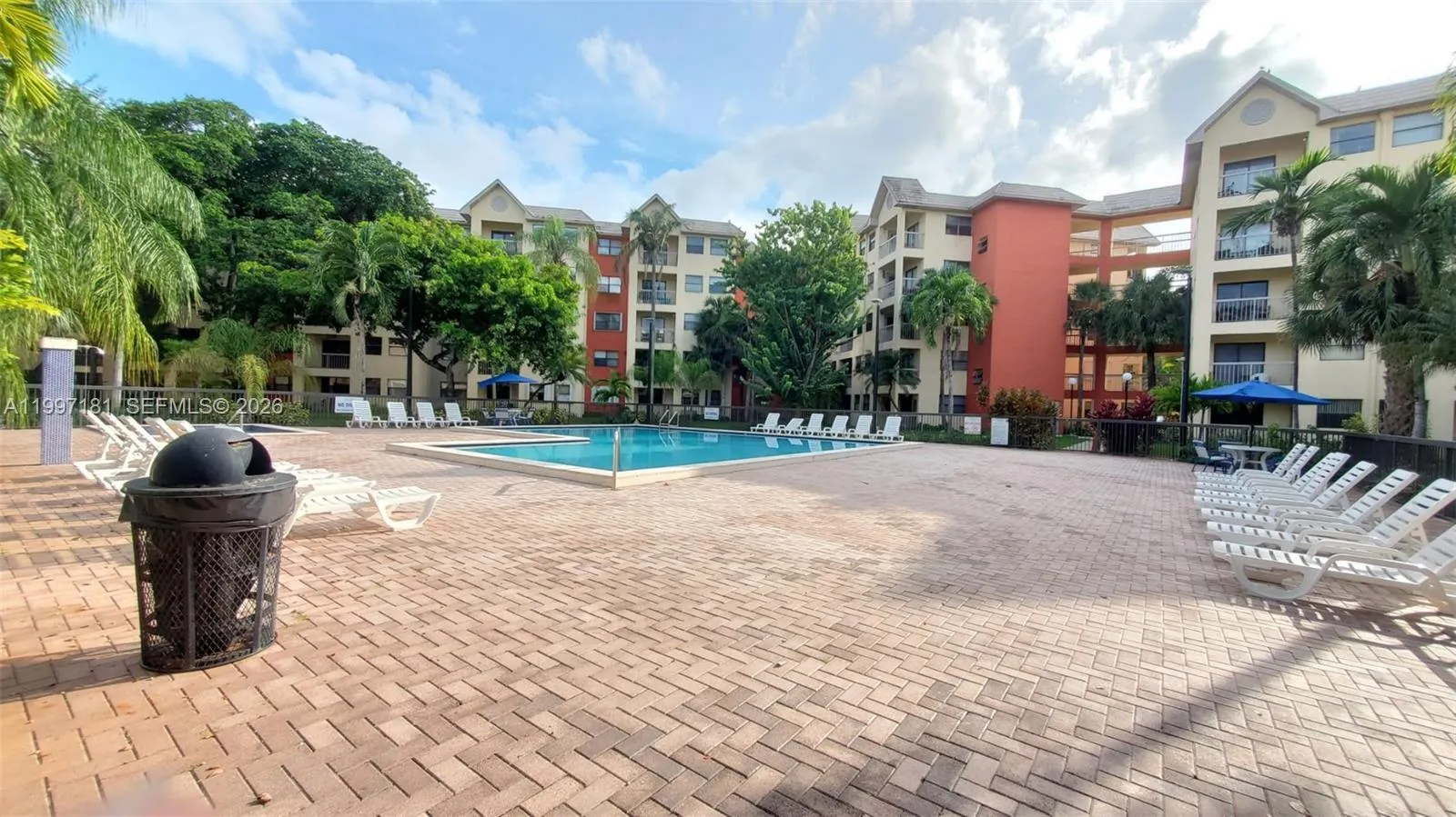 8255 Lake Dr 405, Doral, Florida 33166, Doral, Florida 33166, 1 Bedroom Bedrooms, ,1 BathroomBathrooms,Residential Lease,For Rent,8255 Lake Dr 405, Doral, Florida 33166,A11997181