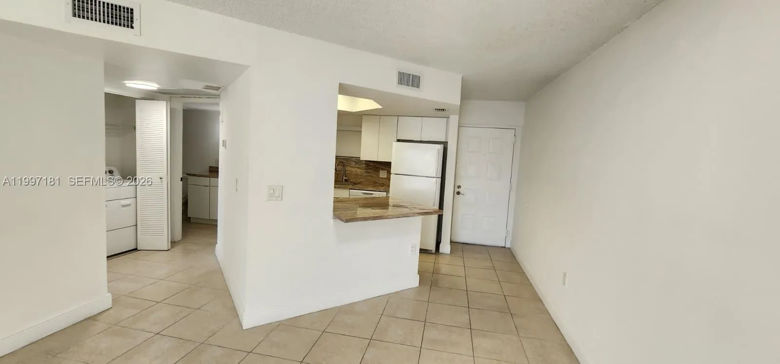 8255 Lake Dr 405, Doral, Florida 33166, Doral, Florida 33166, 1 Bedroom Bedrooms, ,1 BathroomBathrooms,Residential Lease,For Rent,8255 Lake Dr 405, Doral, Florida 33166,A11997181